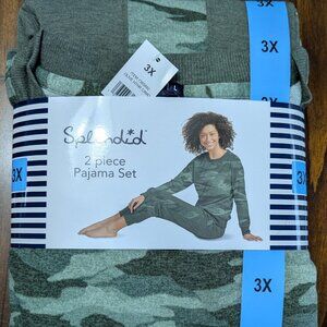 New Splendid 2-Piece Green Camo Pajama Set. Size 3X